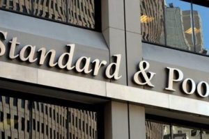 S&P'den Türkiye'ye 'durağan' yanlış