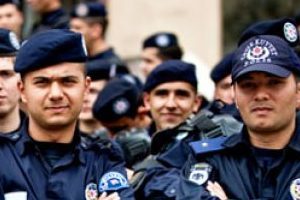 240 bin polise kötü haber
