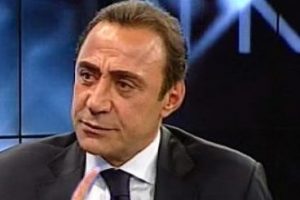 ''CHP'nin koltuğuna kimseye nasip olmayacak kadar kolay oturdu''