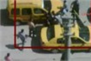 Müşteri yüzünden birbirlerine girdiler
