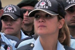 Van&#39;da şehit polis Murat Dilmaç için tören - 98249-van-da-sehit-polis-murat-dilmac-icin-toren-4ff2dac29fff7