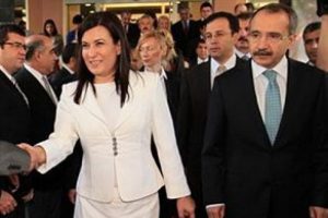 AK Parti'de Baş-Dinçer gerilimi