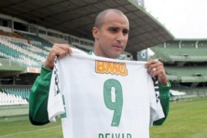 Deivid de Souza Alex'in takımı'nda!