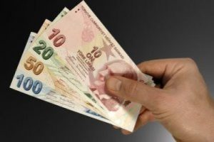 Boşandığı eşinin borcunu kendisinden almak istediler