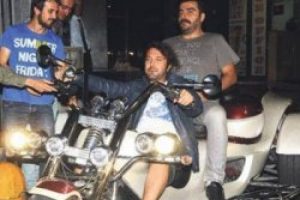 Halil Sezai'ye küfürlü taciz