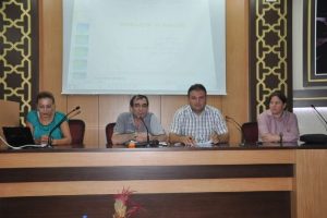 İZED'den ''engelliler ve hakları'' konulu konferans