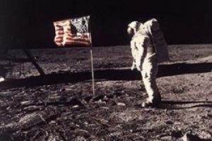 Neil Armstrong denize gömülecek