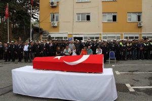 Kazada ölen polis için tören düzenlendi