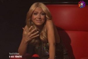 Hadise bu çocuğa bayıldı