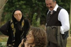 Büyük aşklar kavgayla başlar!