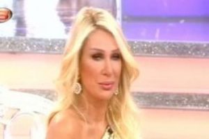 ''Biz sevişemediğimiz adamın elini bırakıyor muyuz''?