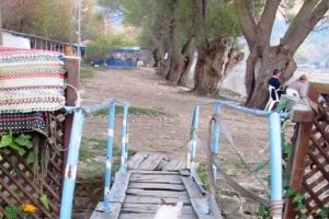 Gölcük, sonbaharı sessiz yaşıyor