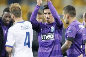 Porto yoluna devam ediyor