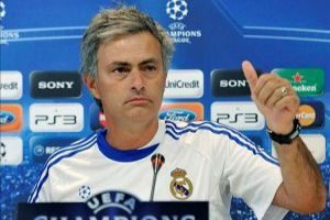 Mourinho'dan Cüneyt Çakır ve ekibine tepki