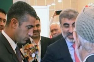 ''Sakalını çok seviyorum bir öpeyim''