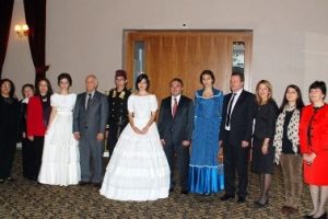 Öğrencilerden defile