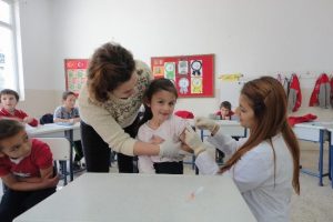 Kabadüz'de öğrencilere aşı yapıldı