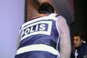 Fuhuş operasyonu kamerada