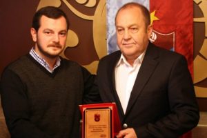 Halil Üner'e veda yemeği..