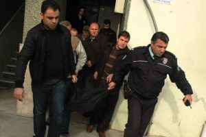 Genç hemşire yatağında ölü bulundu