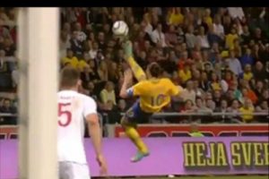Zlatan Ibrahimovic yine rövaşata denedi ama...