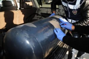LPG tankına gizlemişler