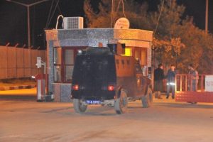 Suriye uçakları ''varil'' bombaları ile vurdu