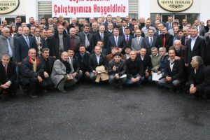 Kapalı pazar meydan oluyor