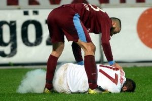 Torpil atan taraftar teslim oldu