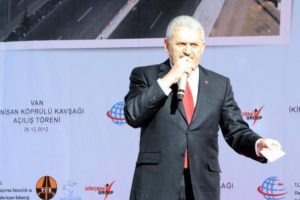 Dağı deldik çünkü Ferhat'ız