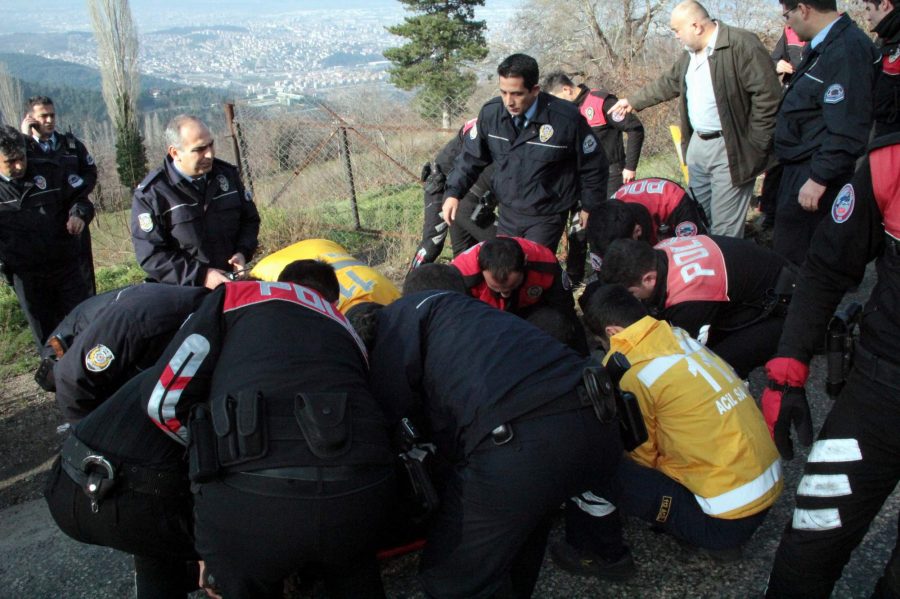 ''Merkez kaza yaptık çok acil ambulans istiyoruz''