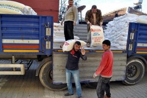 Konya'dan Suriyelilere 27 ton un