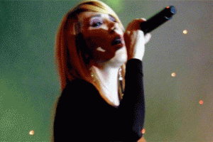 Hande Yener'in acı günü