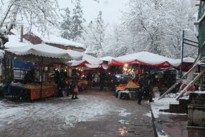 Bursa'da kar yağışı pazarı nasıl etkiledi? - ÖZEL HABER