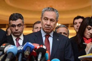 Arınç'tan Kabine değişikliği yorumu