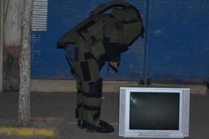 Unutulan televizyon, bomba paniğine yarattı