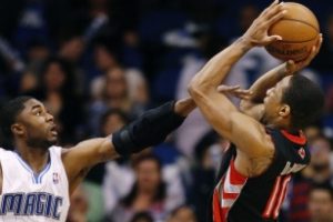 DeRozan Magic'i son saniyede yıktı!
