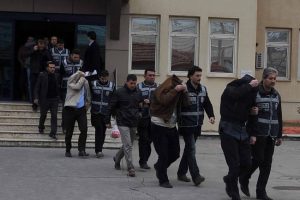 Arazi dolandırıcıları yakalandı