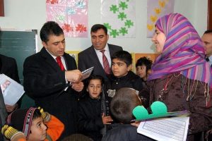 Sınırda karne heyecanı