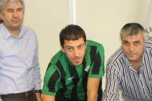 Akhisar ile yolları ayrıldı