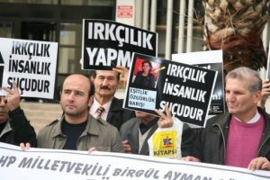 İzmir'de Güler'e protesto