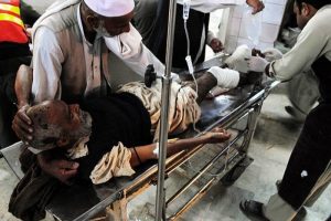 Pakistan'da tehlikeli saatler