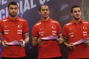 Milli takımın yeni futbol ayakkabıları tanıtıldı
