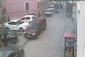 Bıçaklama anı kamerada