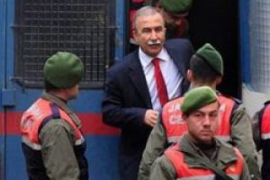 Hanefi Avcı'ya hapis şoku
