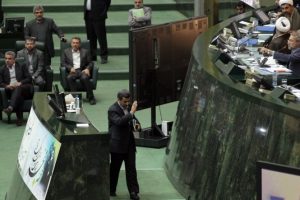 İran'da iktidar kavgası