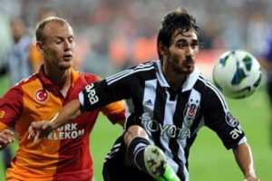 Süper Lig'de reklam talimat dinlemiyor