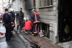 İstanbul'da korkutan yangın
