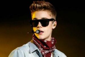 Justin Bieber'in konser bileti el yakıyor