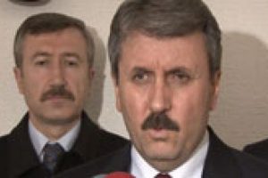 Hükümetimiz peşini asla bırakmamalı